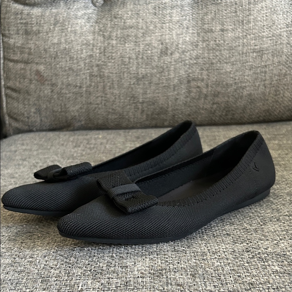 Women’s Black Knit Ballet Flats with Bow Accent